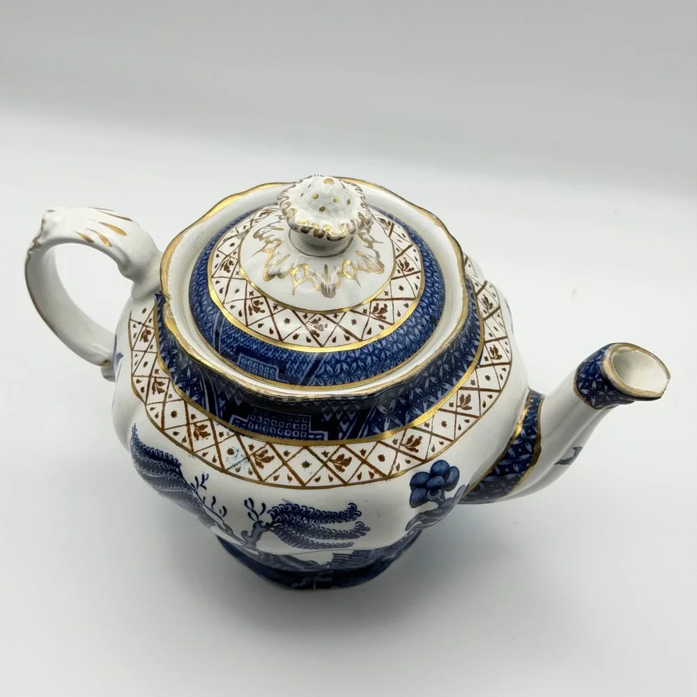 Vintage Booths Real Old Willow A8025 Teapot Blue White Gold Gilt England 6.5